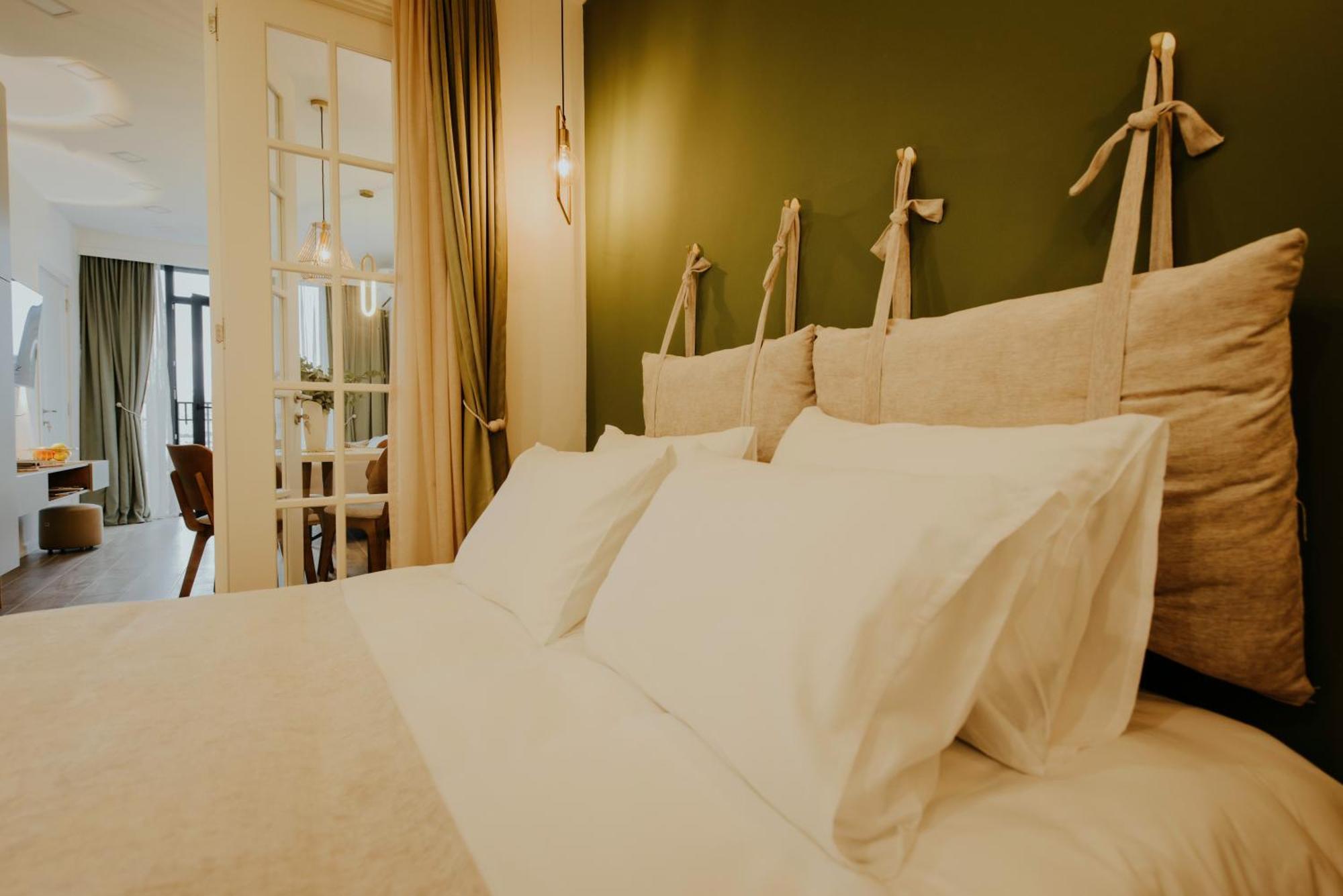 Skyline Luxury Suites Τυφλίδα Εξωτερικό φωτογραφία