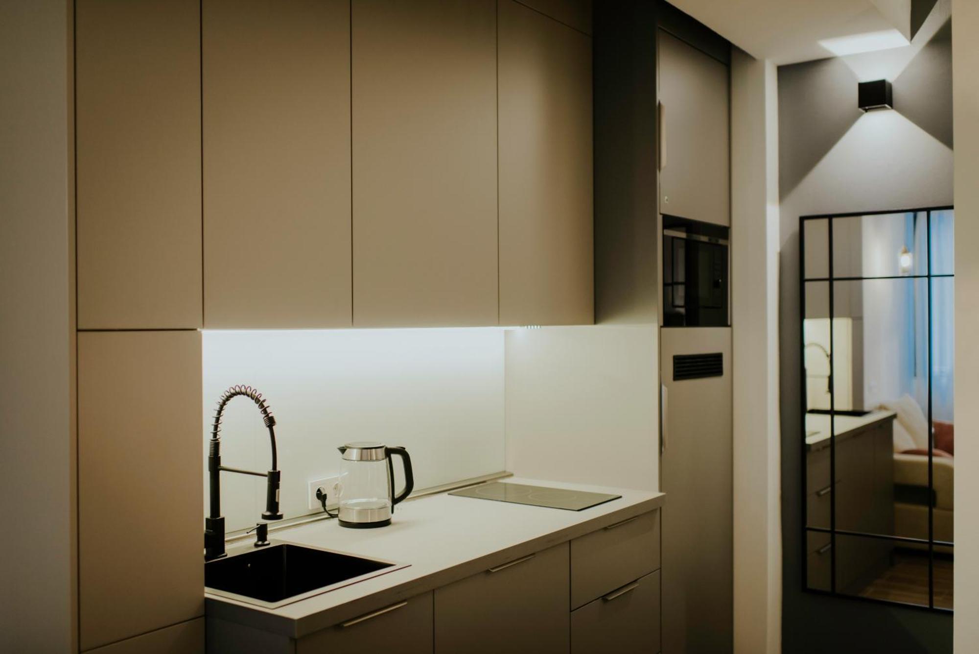 Skyline Luxury Suites Τυφλίδα Εξωτερικό φωτογραφία